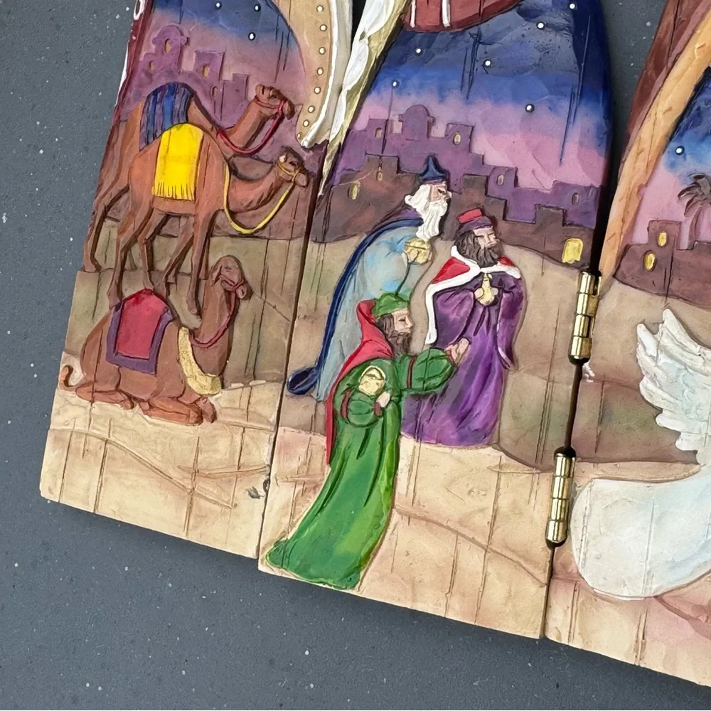 VTG Christmas Nativity Hand Painted Hinged Fence Intricate Carved Detail